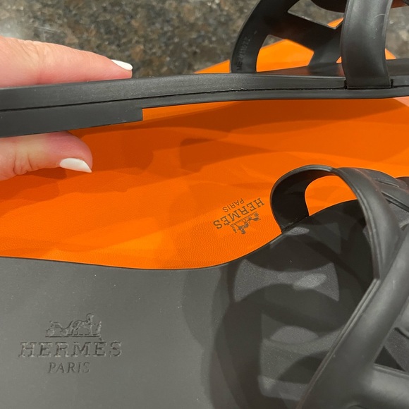 Hermes Aloha Sandals - Picture 6 of 12